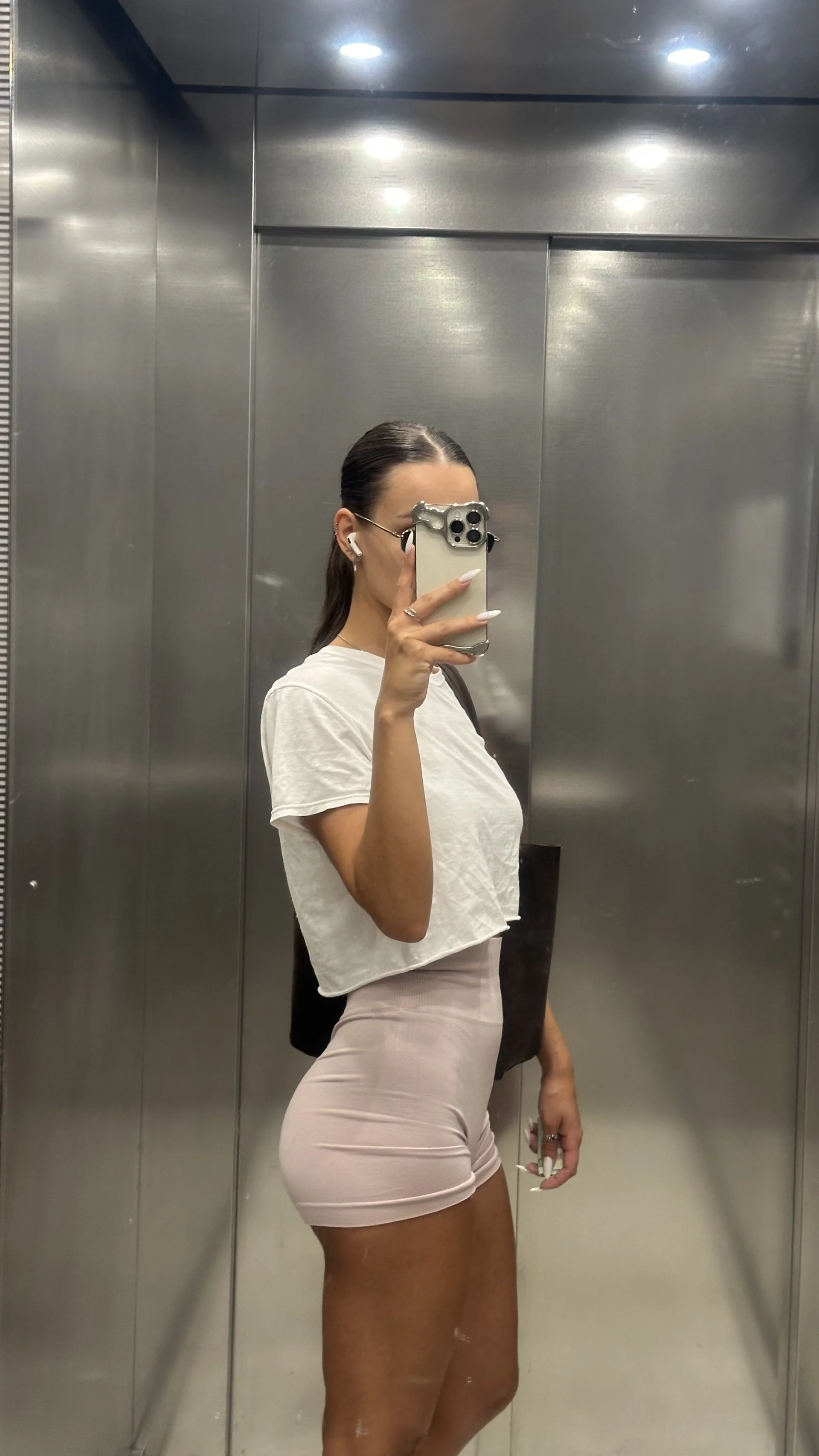 XXX Porn Photo of Nude AprilWong 21