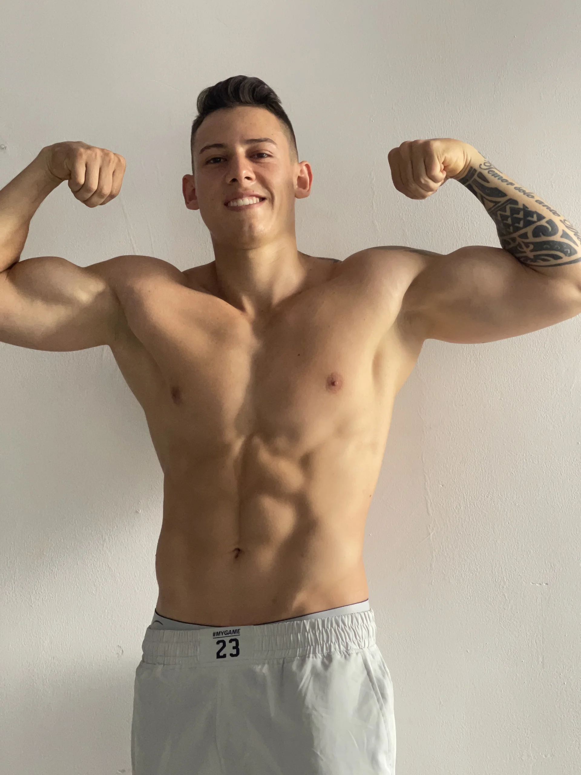 XXX Porn Photo of Nude Muscle_King_Cum 12