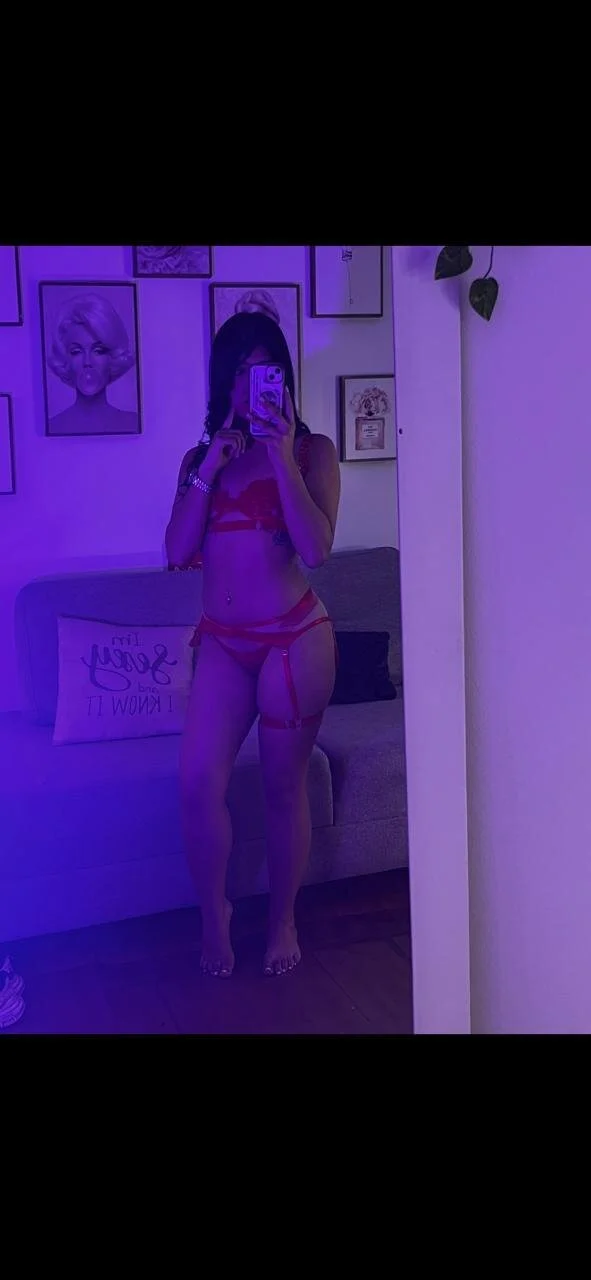 XXX Porn Photo of Nude emilydolly_ 3