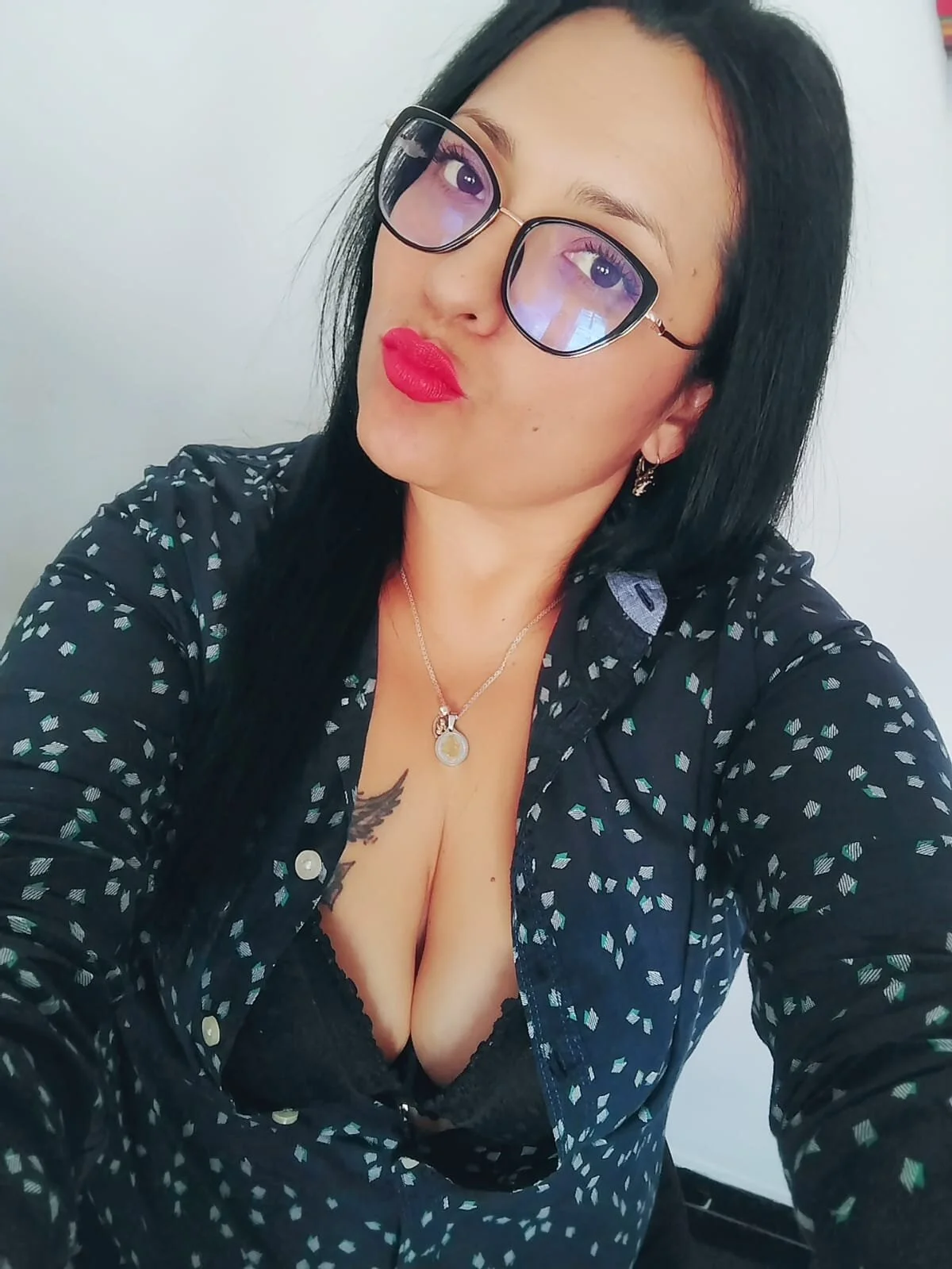 XXX Porn Photo of Nude Lia_TabooMatureBbw 4