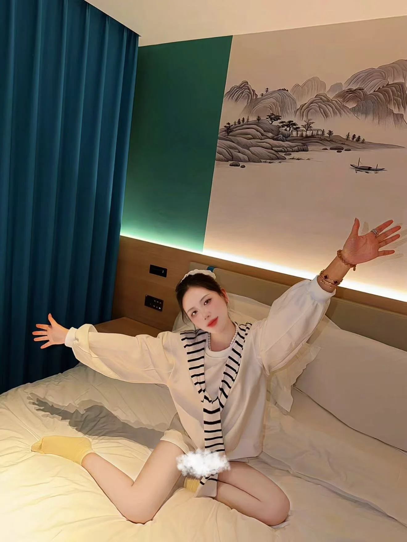 XXX Porn Photo of Nude huxierbaby 2