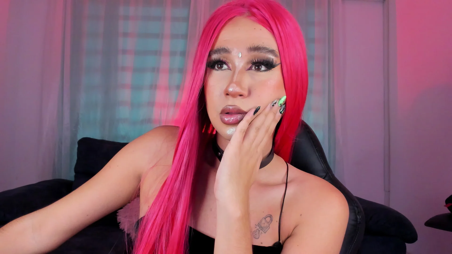 XXX Porn Photo of Nude Chris_boy_ 30