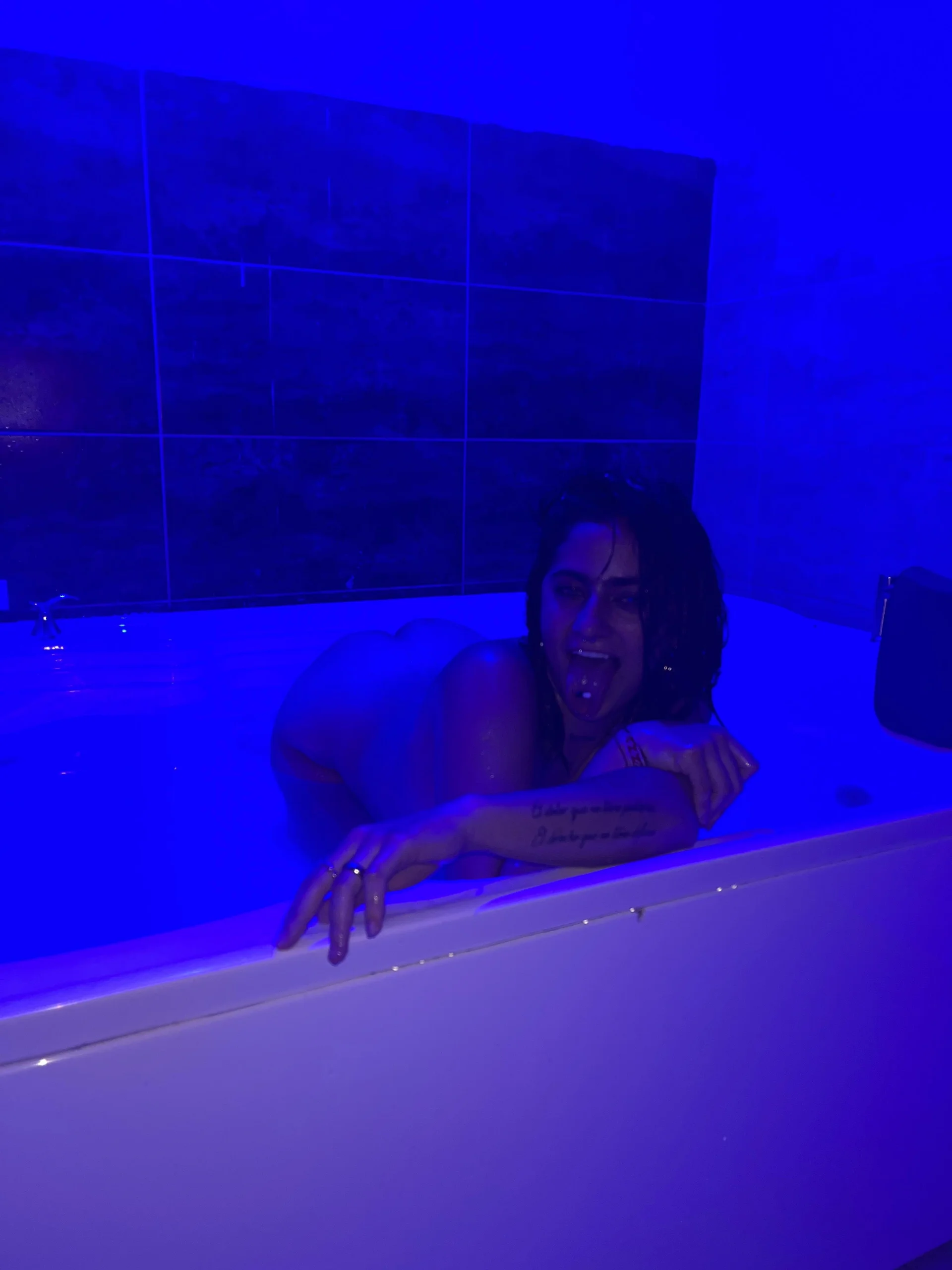 XXX Porn Photo of Nude jessi__bentz_ 16