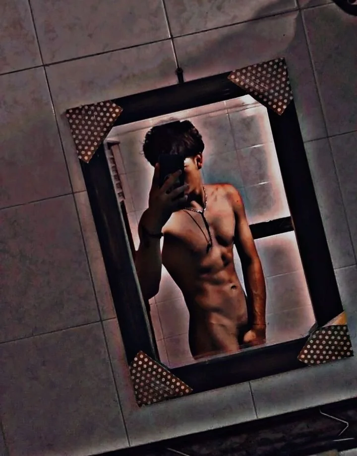 XXX Porn Photo of Nude sebastian_rougue 2