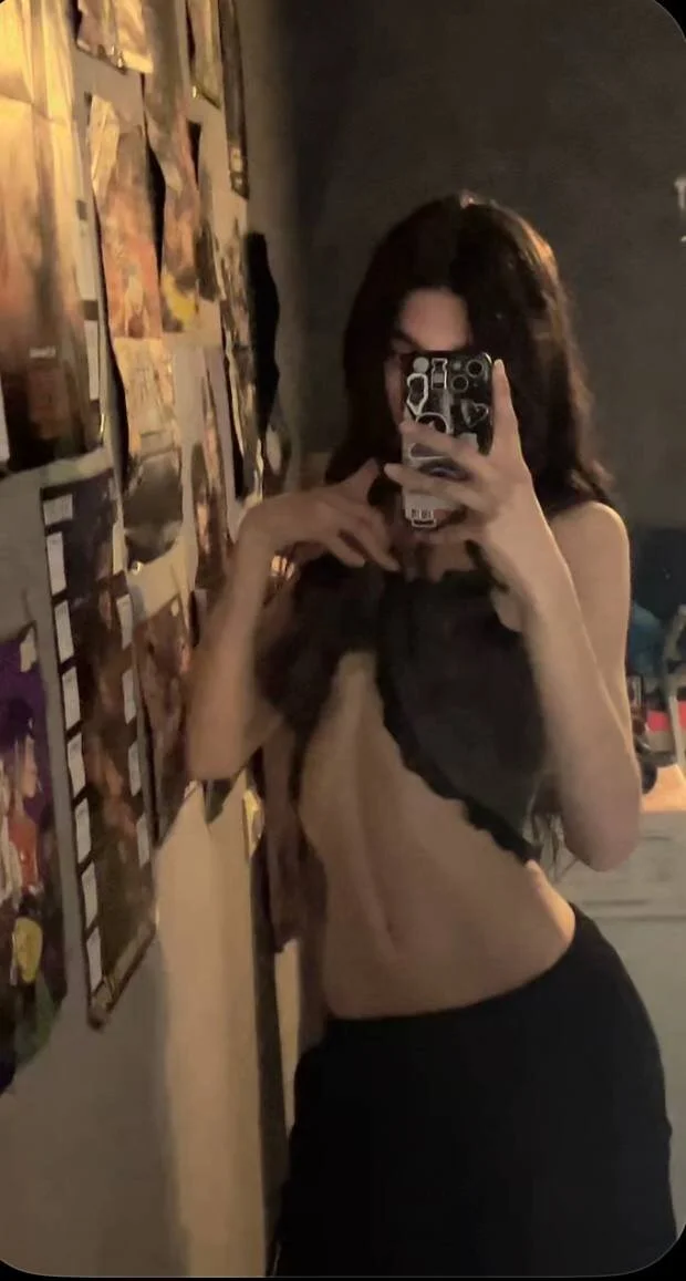 XXX Porn Photo of Nude MelissaSparrow 13