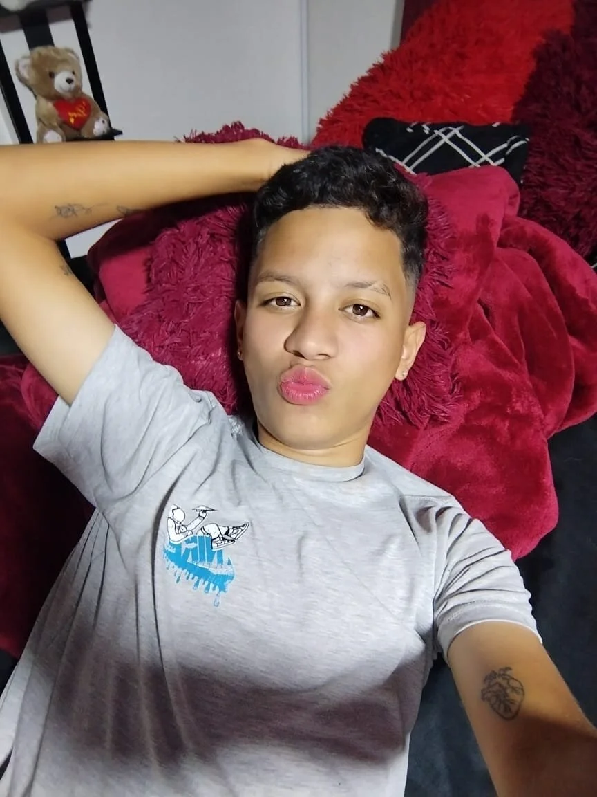 XXX Porn Photo of Nude camilo_hott3 1