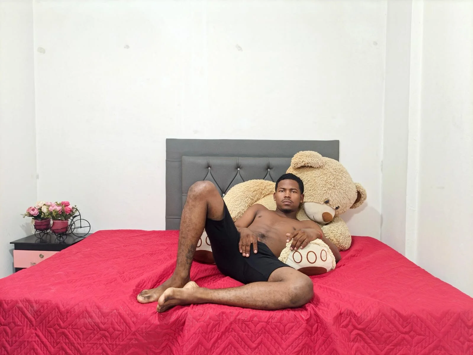 XXX Porn Photo of Nude gregoryhoot 1