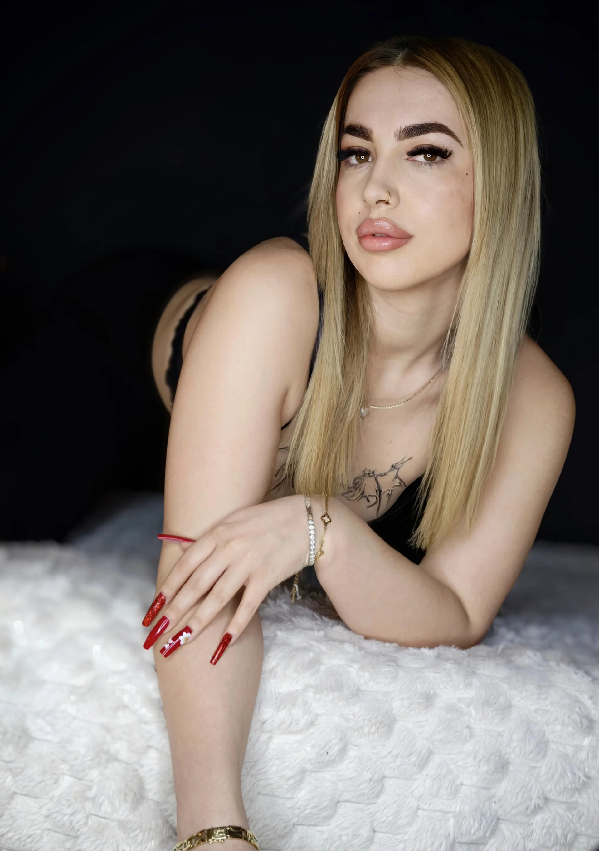 XXX Porn Photo of Nude ZarasPlayground 23