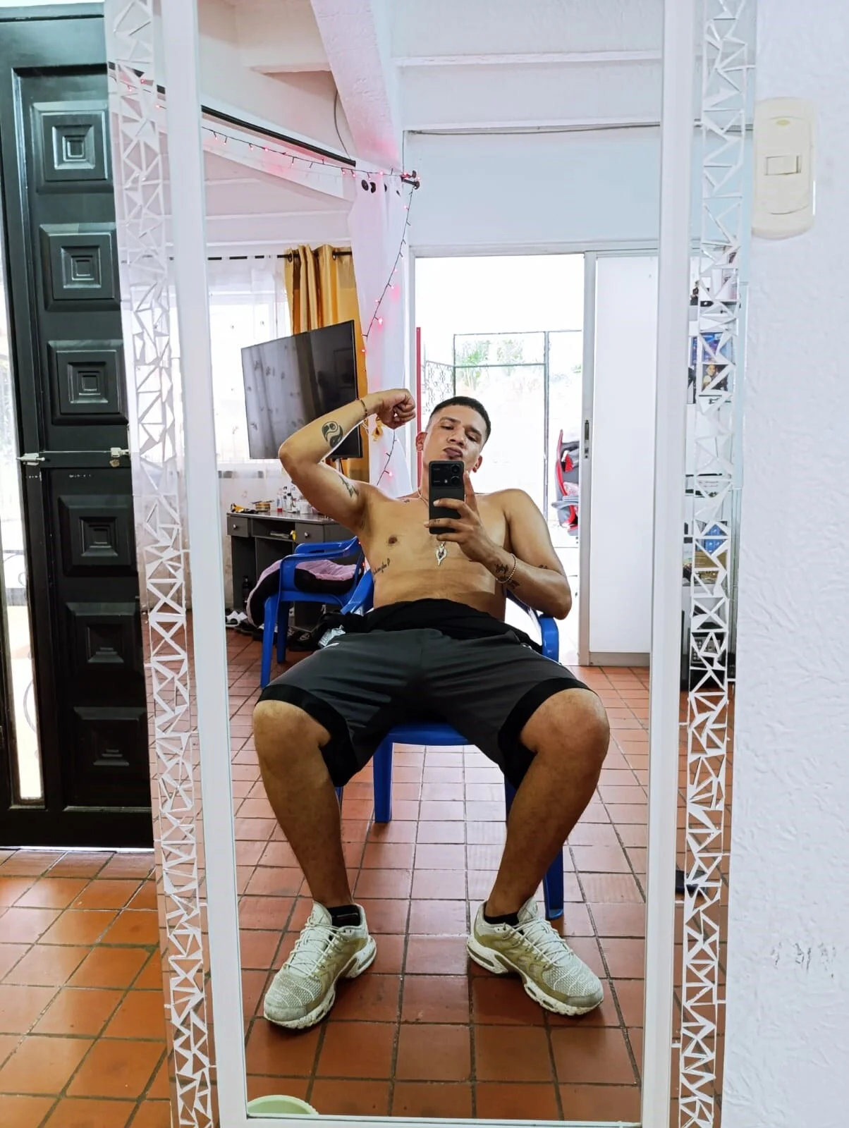 XXX Porn Photo of Nude Angelito_fiery 9