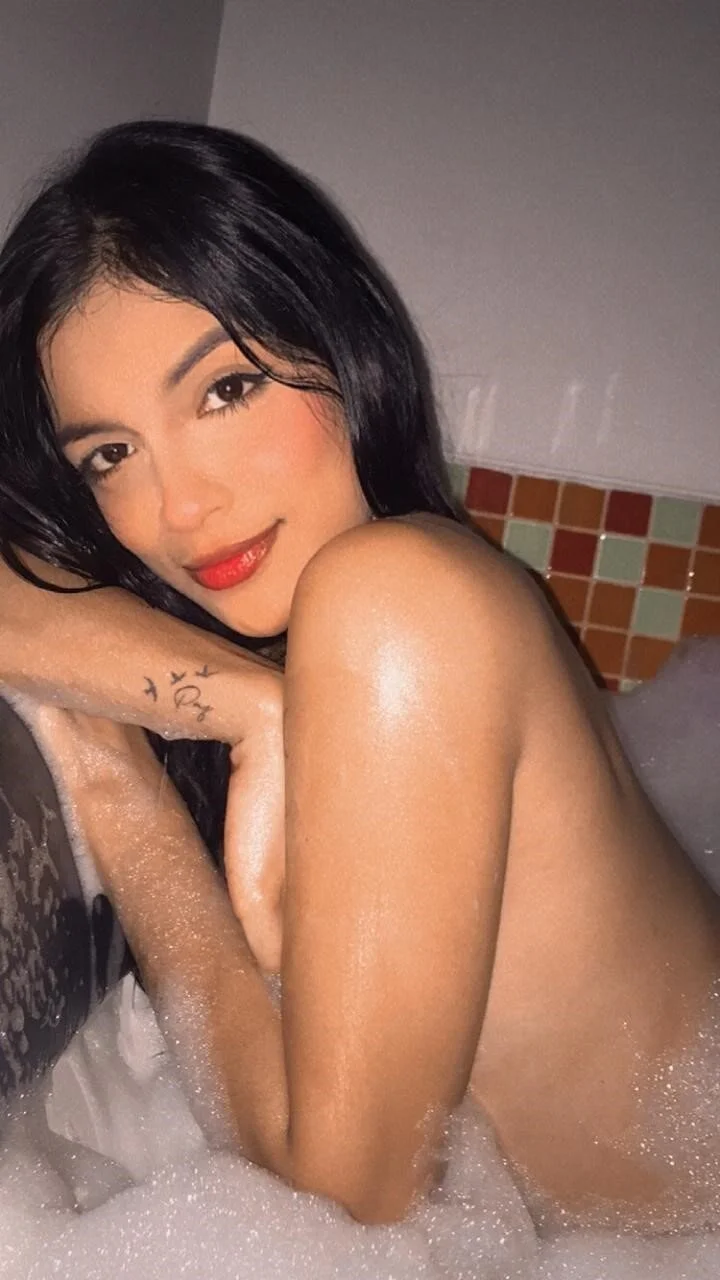 XXX Porn Photo of Nude Sammy_pink 23