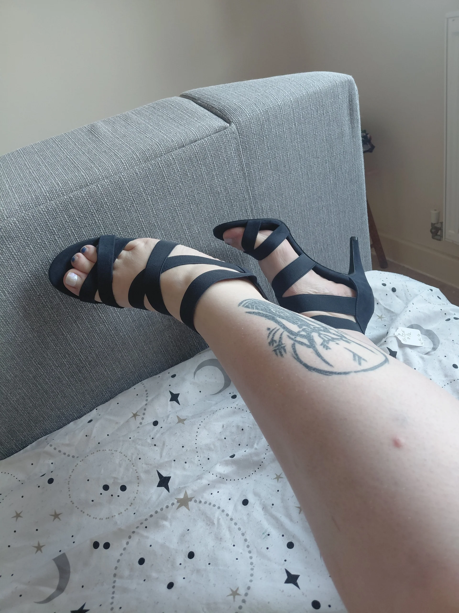 XXX Porn Photo of Nude pinkieMilfPUSY 33