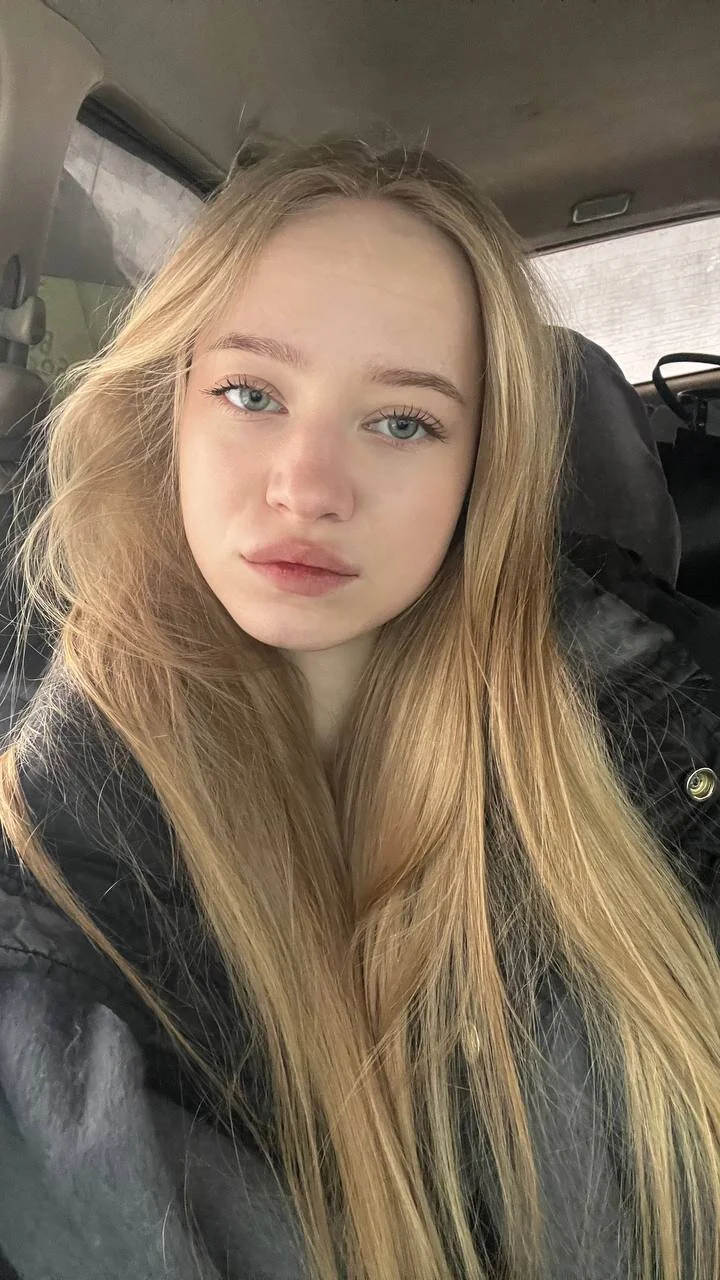 XXX Porn Photo of Nude IselaObanner 3