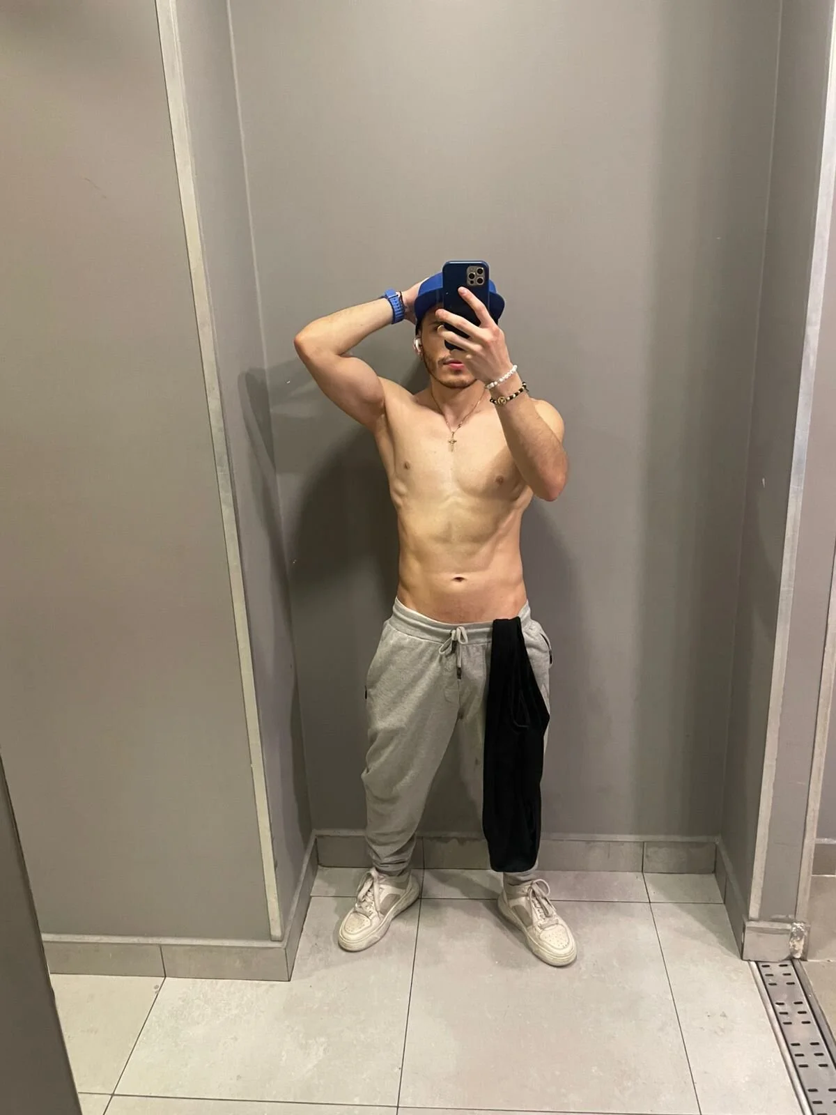 XXX Porn Photo of Nude liam_es 39