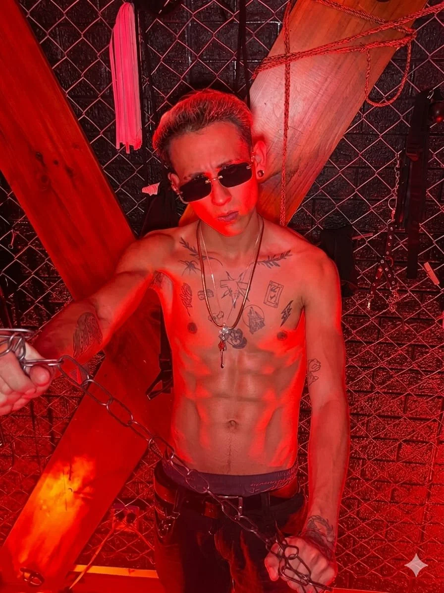 XXX Porn Photo of Nude Luciifer_BDSM_ 1
