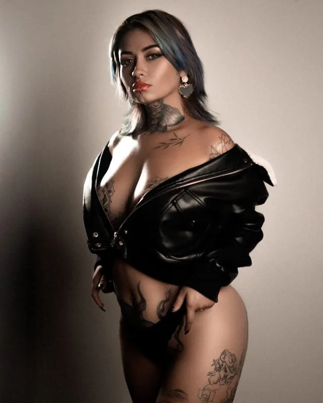 XXX Porn Photo of Nude Sol_Baker 9