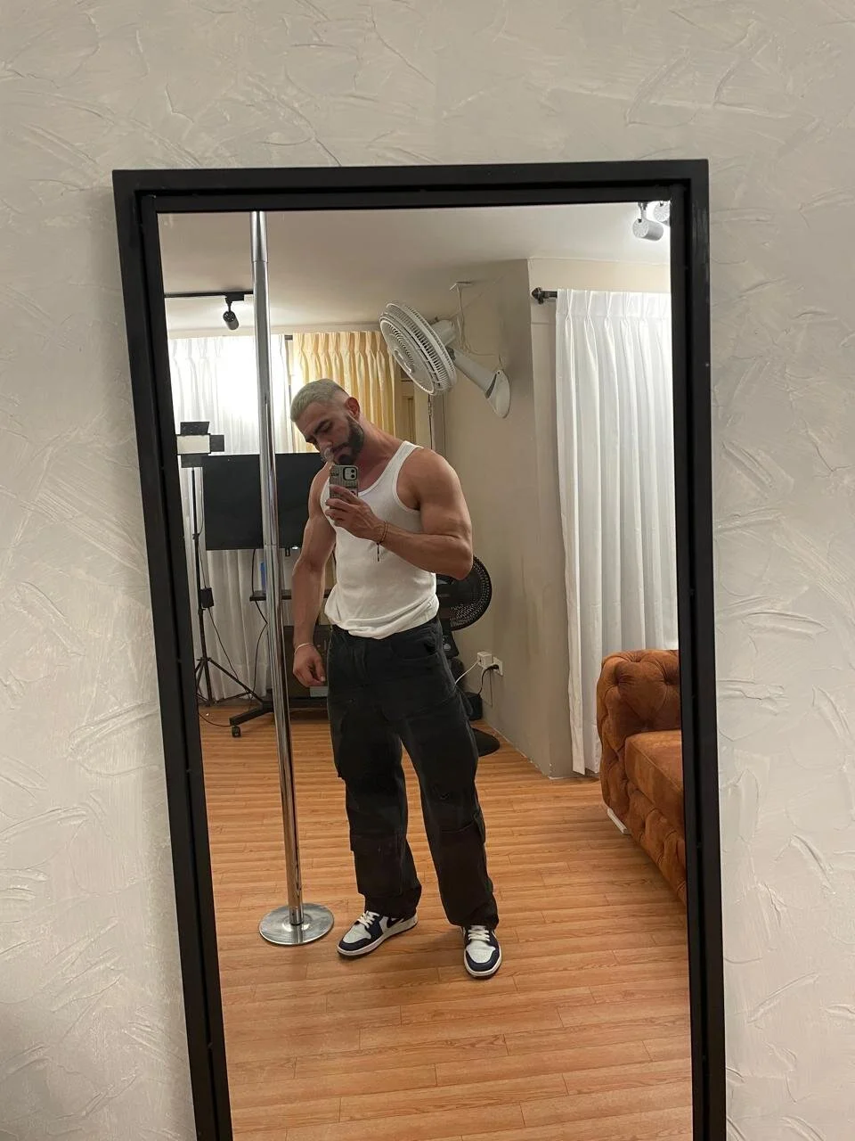 XXX Porn Photo of Nude Austin_bolt 22
