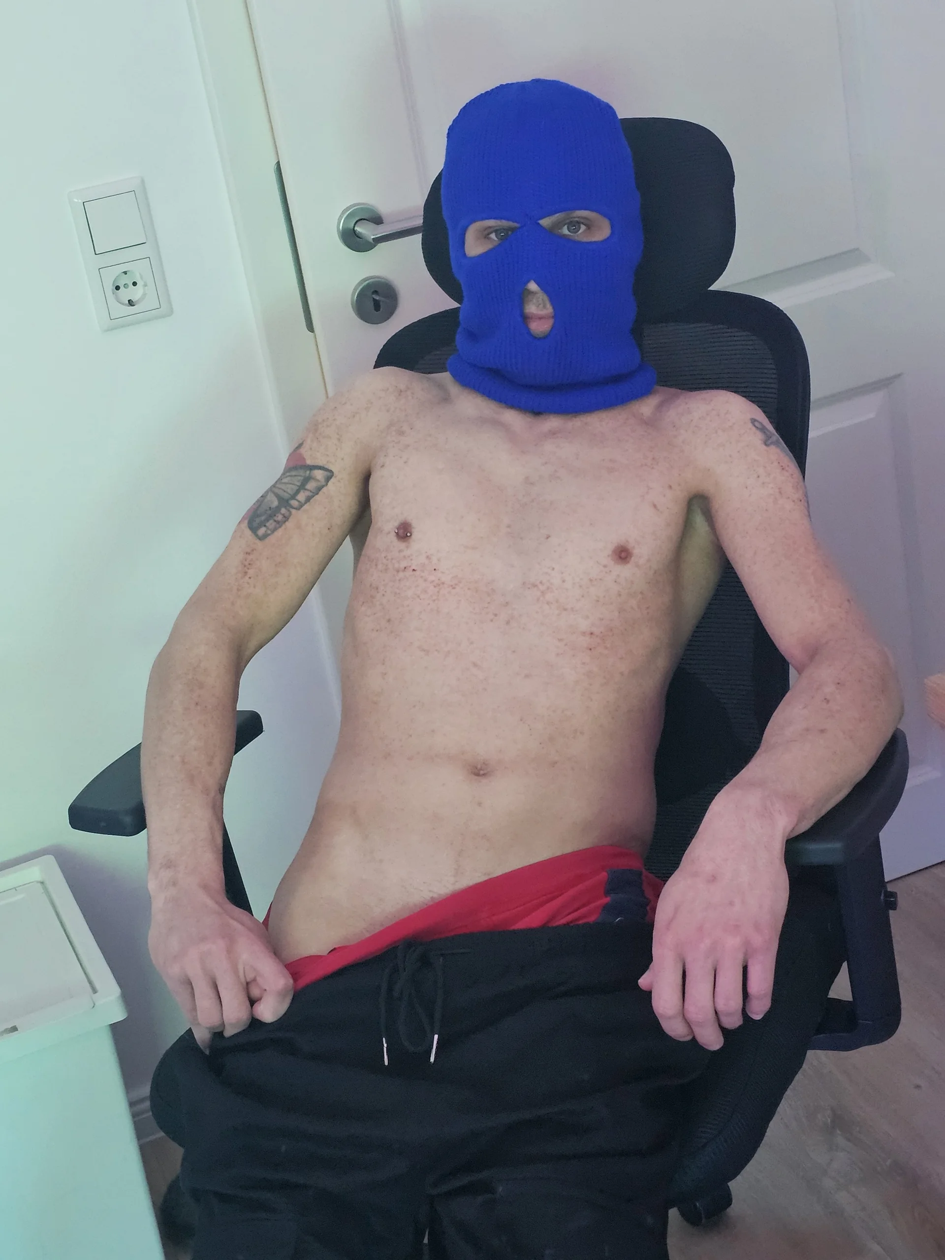 XXX Porn Photo of Nude BadBoyFantasy 2