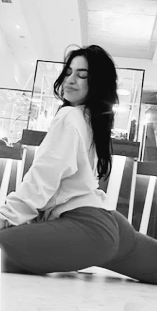 XXX Porn Photo of Nude RaniaVibeXX 1