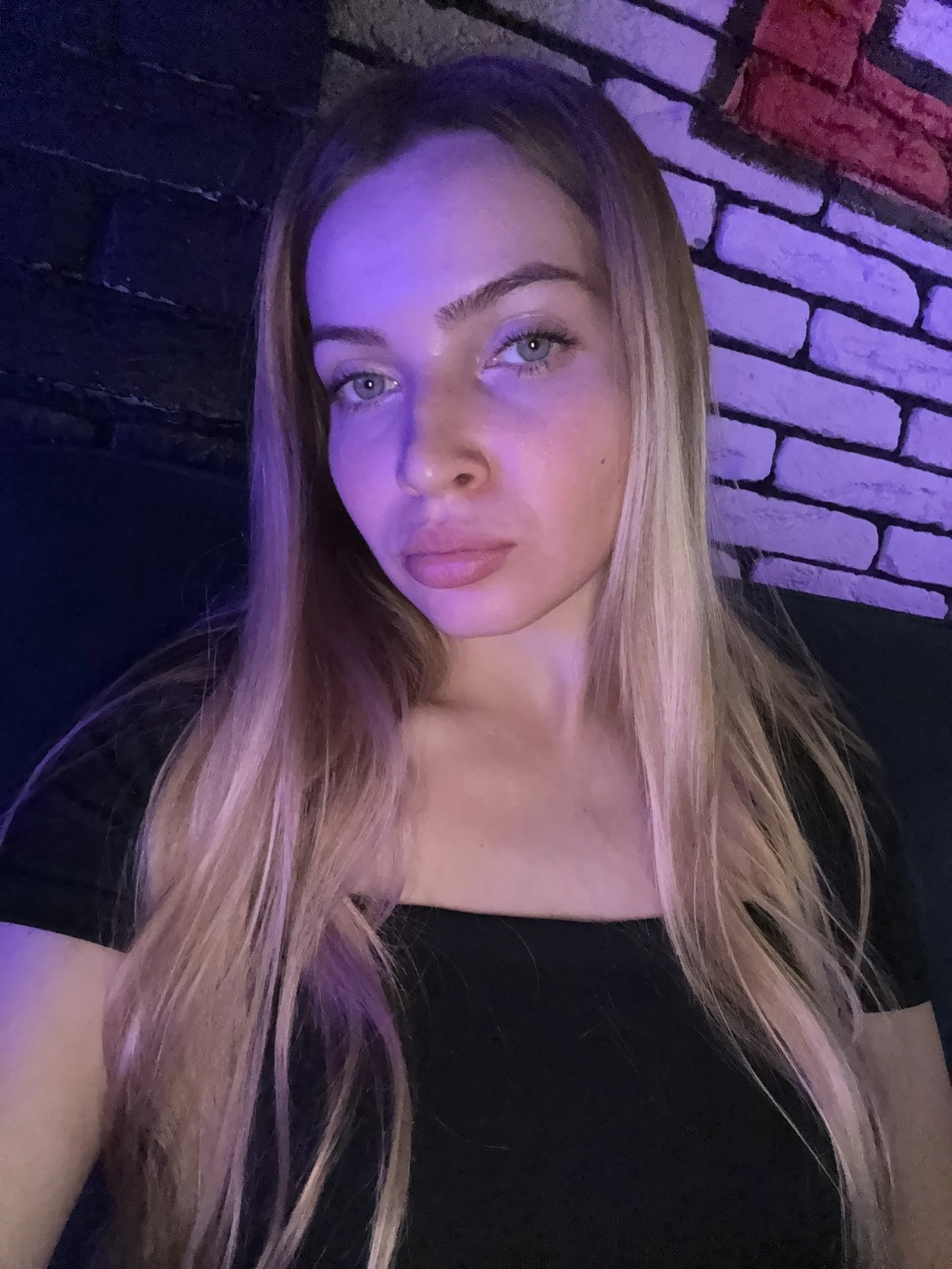 XXX Porn Photo of Nude JuiliOnesunray 2