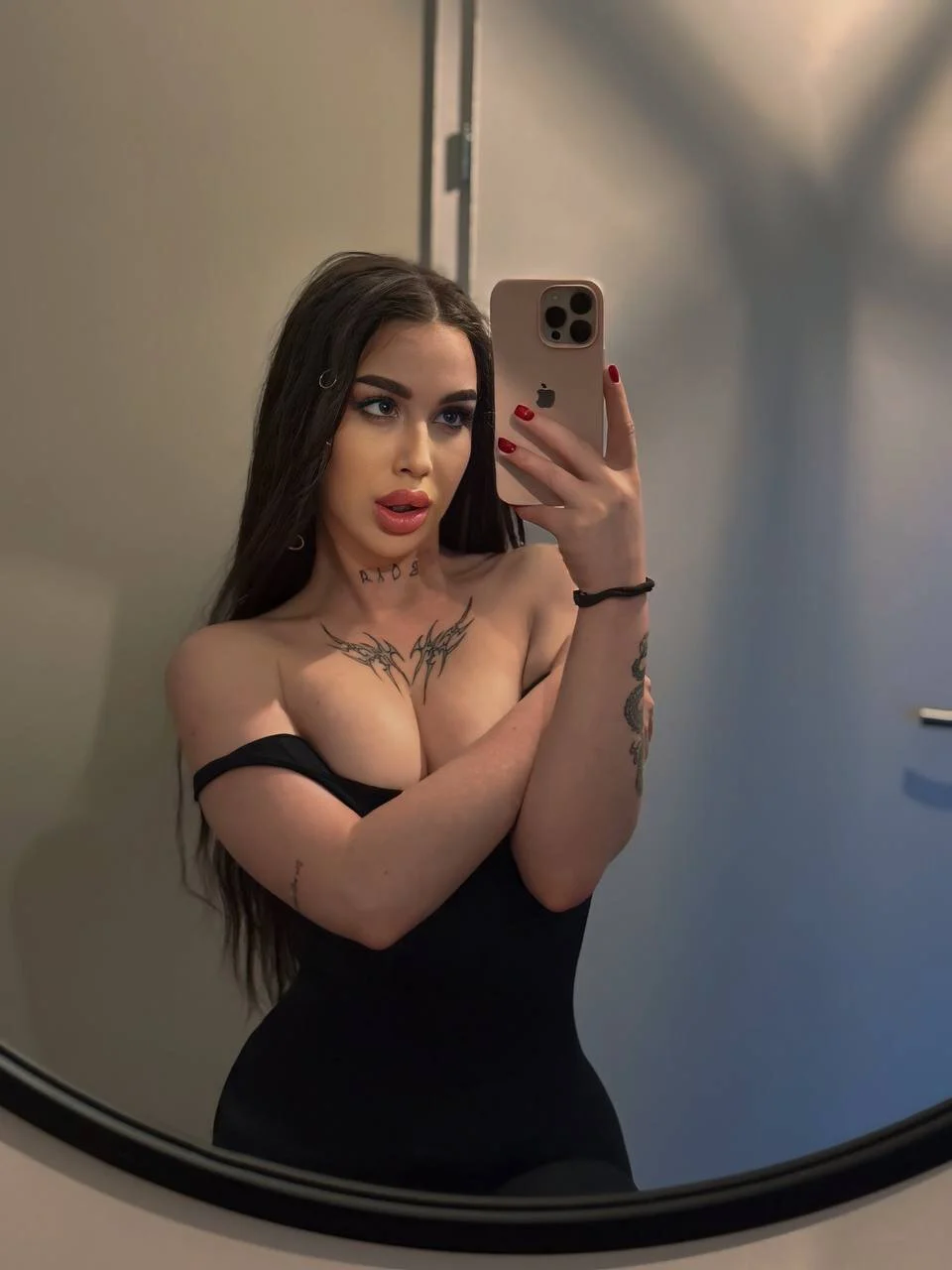 XXX Porn Photo of Nude IsabelleDiorr 7