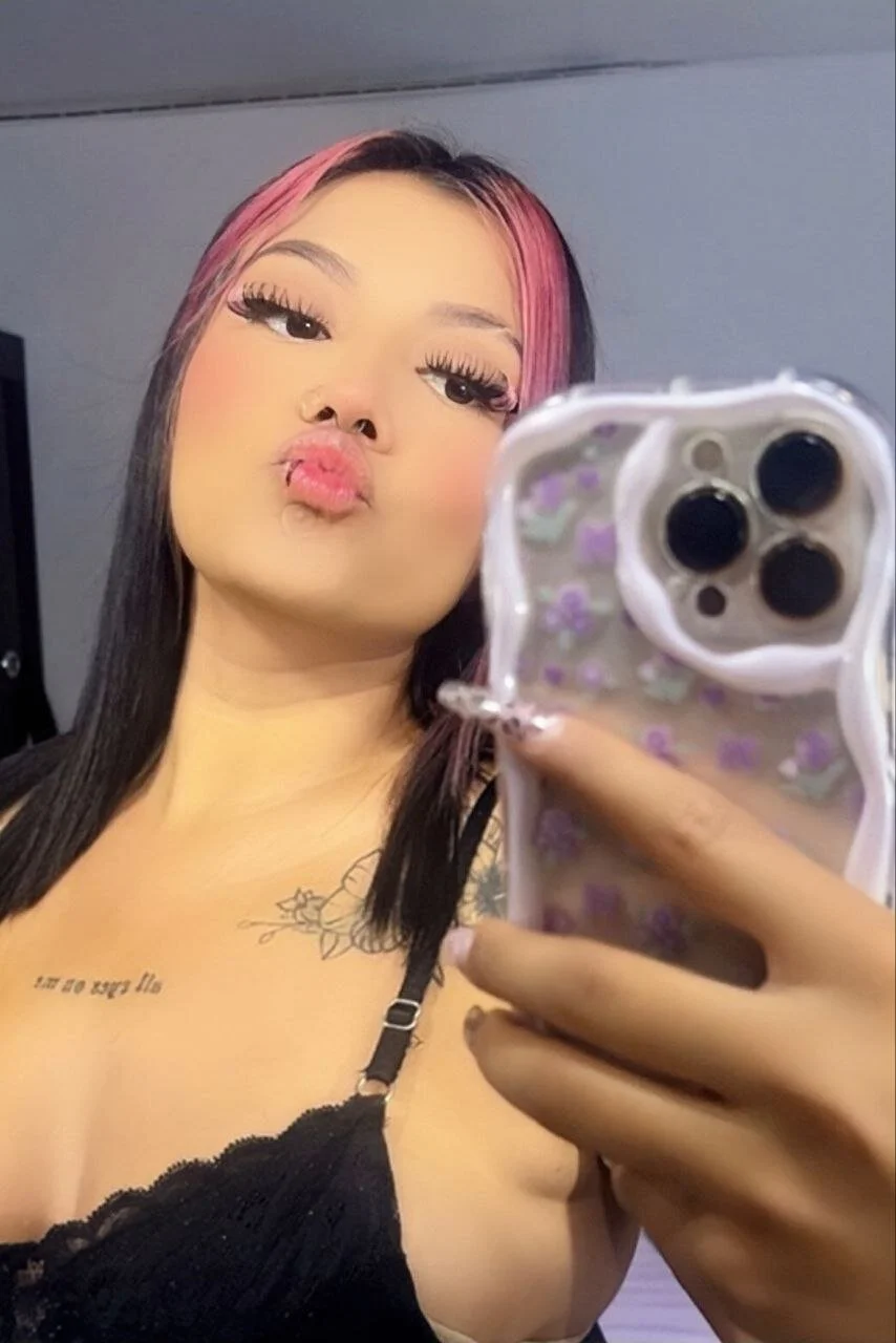 XXX Porn Photo of Nude Abbyqueen23_ 1