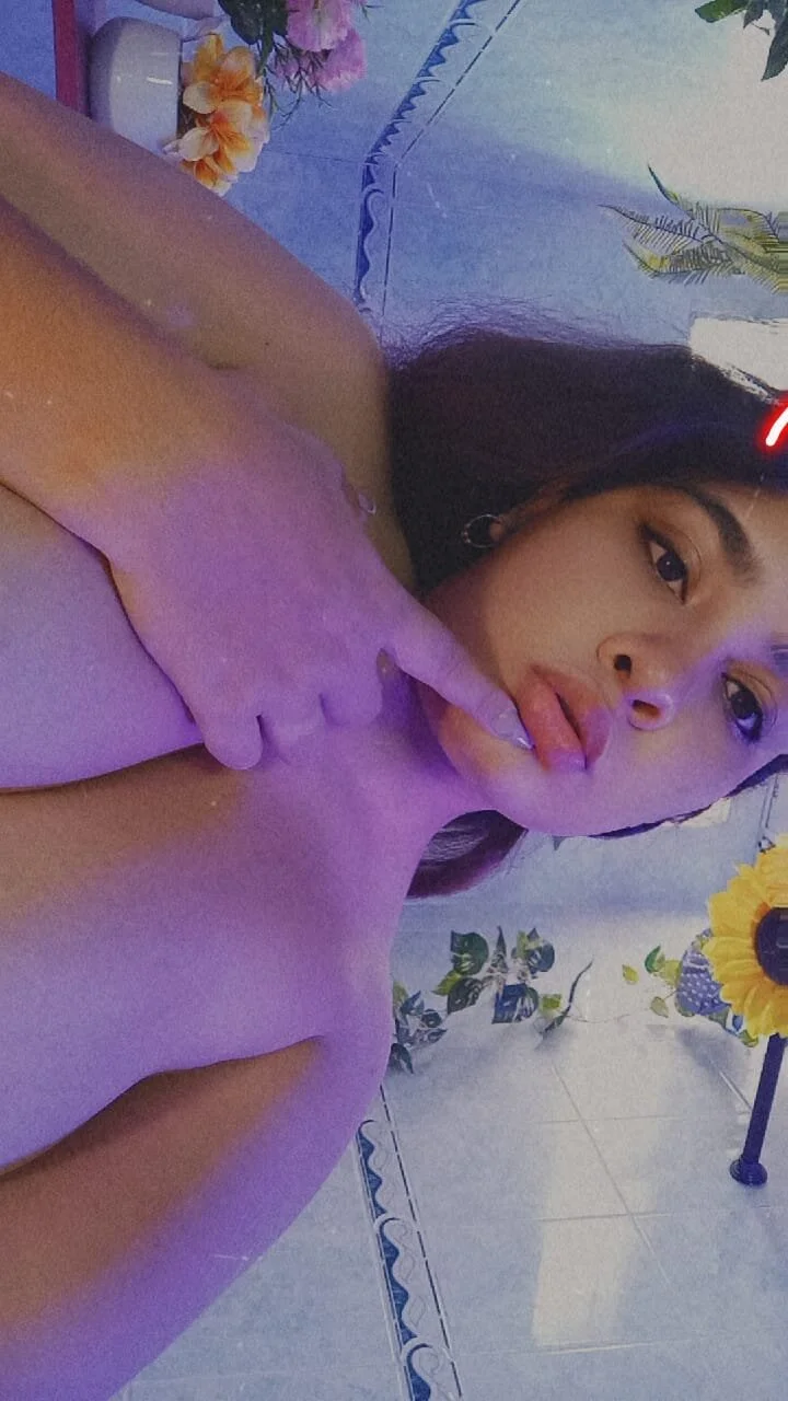 XXX Porn Photo of Nude megann_fooxx 4