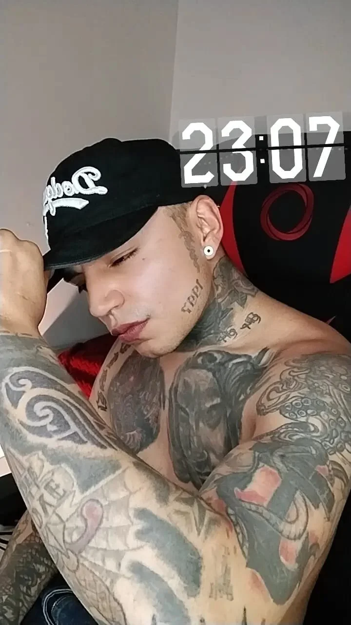 XXX Porn Photo of Nude AnniexMichaelLive 4