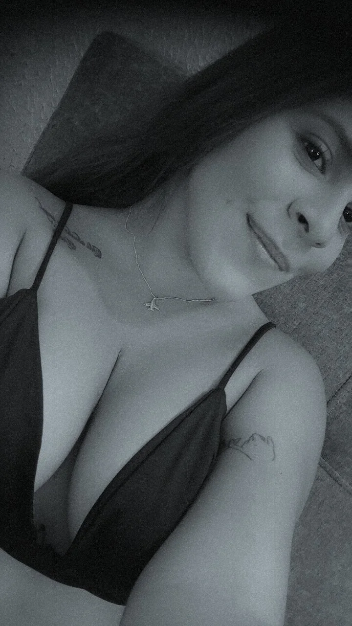 XXX Porn Photo of Nude samanthaeliott22 58