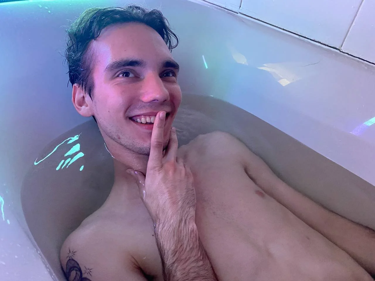XXX Porn Photo of Nude Jeffry_Snake 7