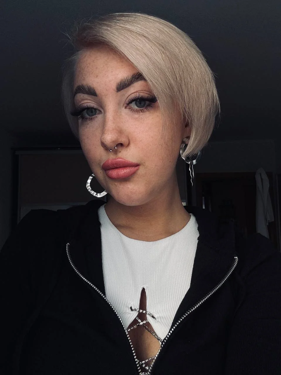 XXX Porn Photo of Nude tykioty_Miley 53
