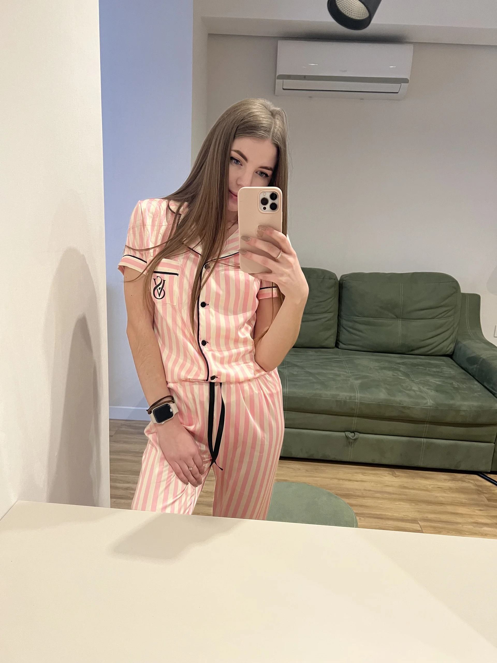 XXX Porn Photo of Nude _i_have_cookies1 2