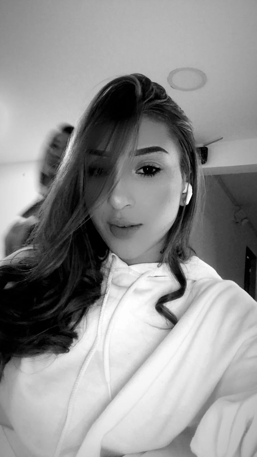 XXX Porn Photo of Nude AilishBenson 6