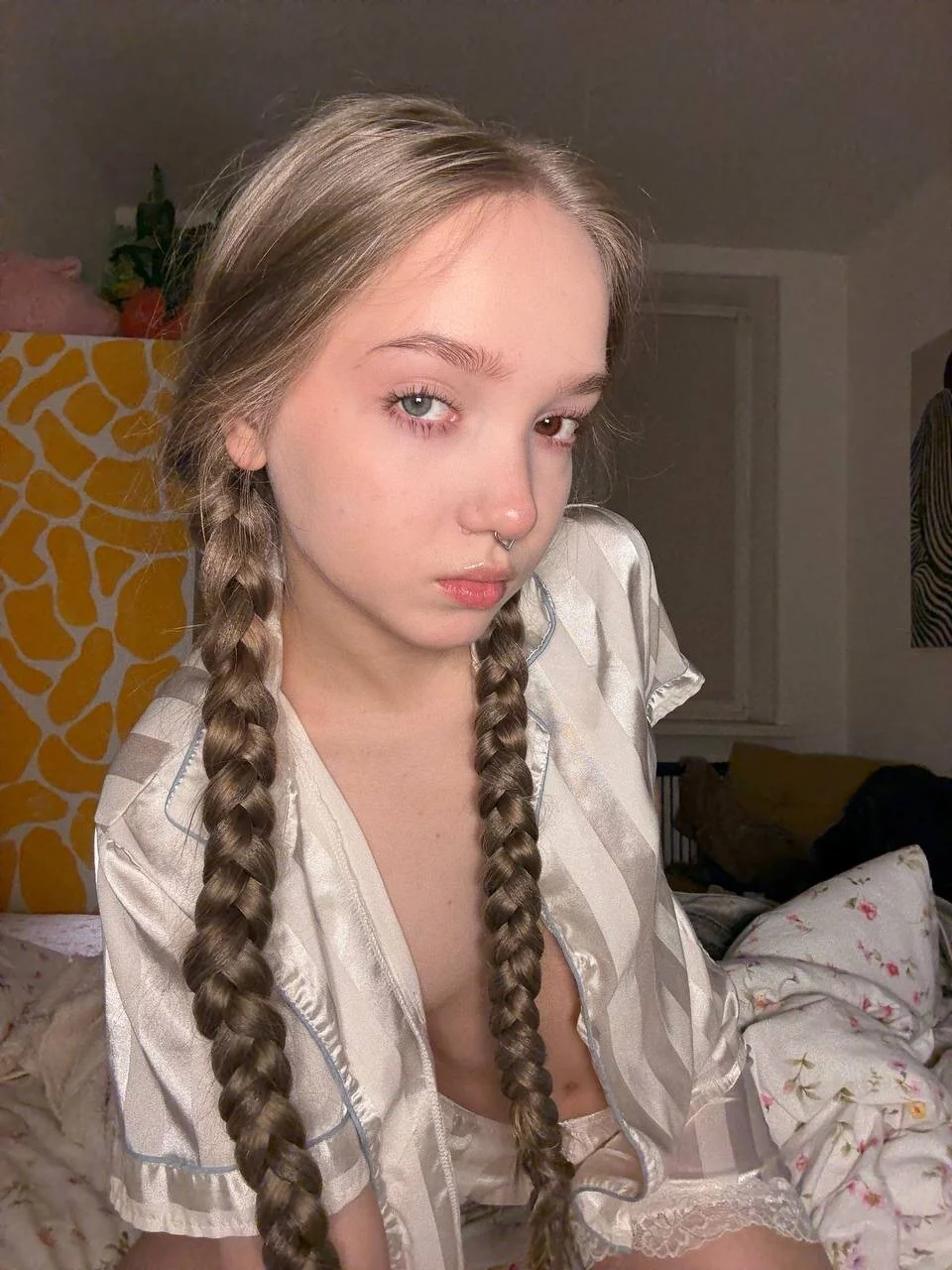 XXX Porn Photo of Nude bambi_lu 649