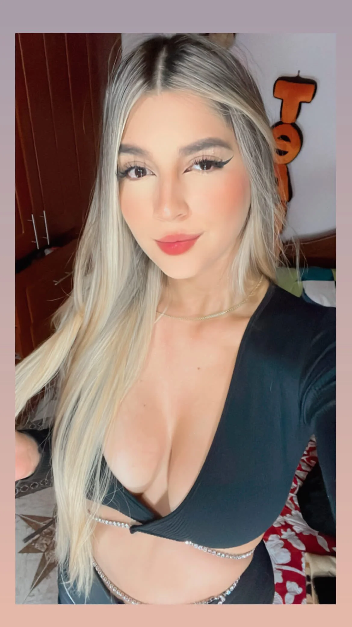 XXX Porn Photo of Nude katybabyg 15