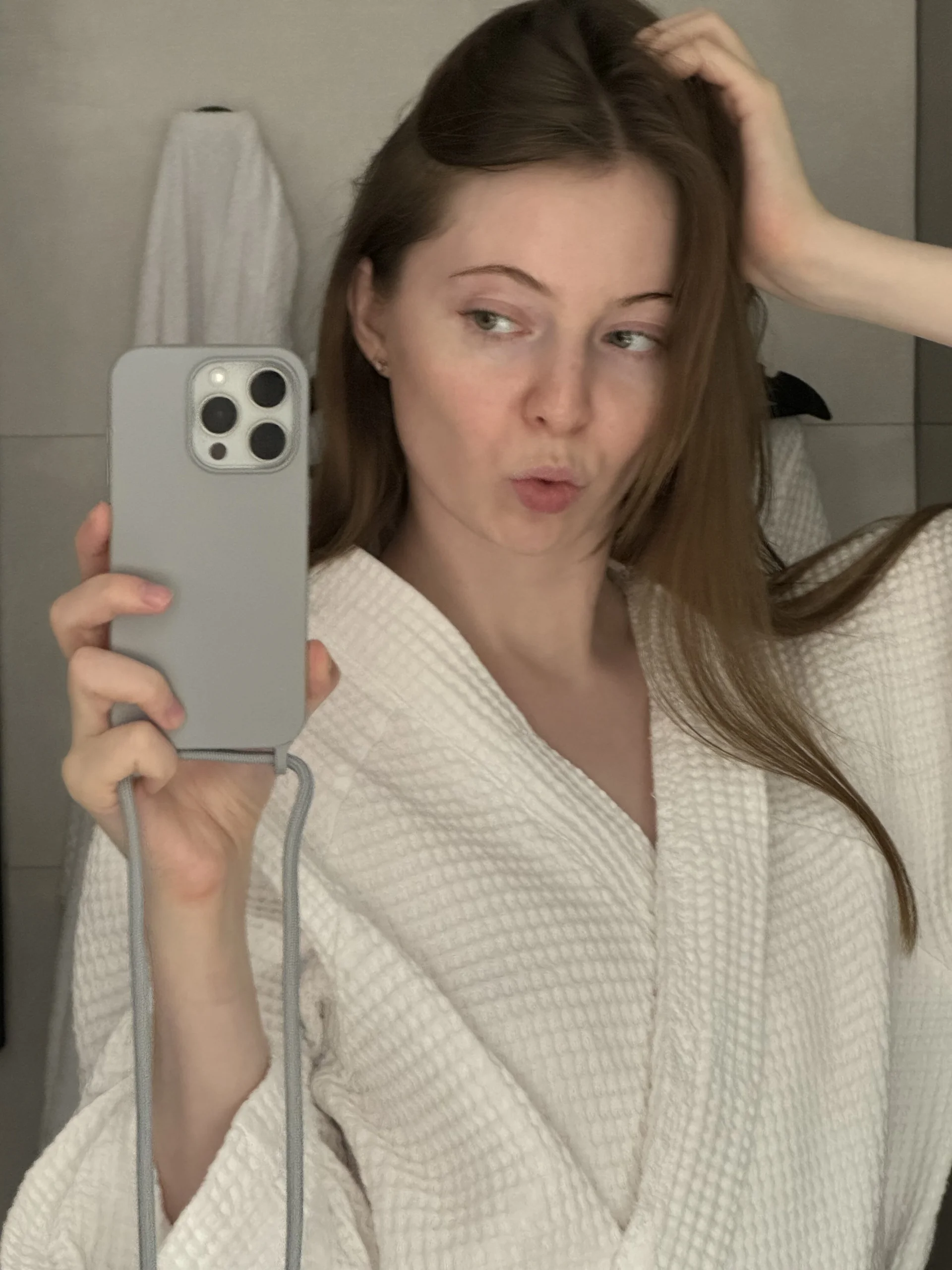 XXX Porn Photo of Nude moan_elisa 3
