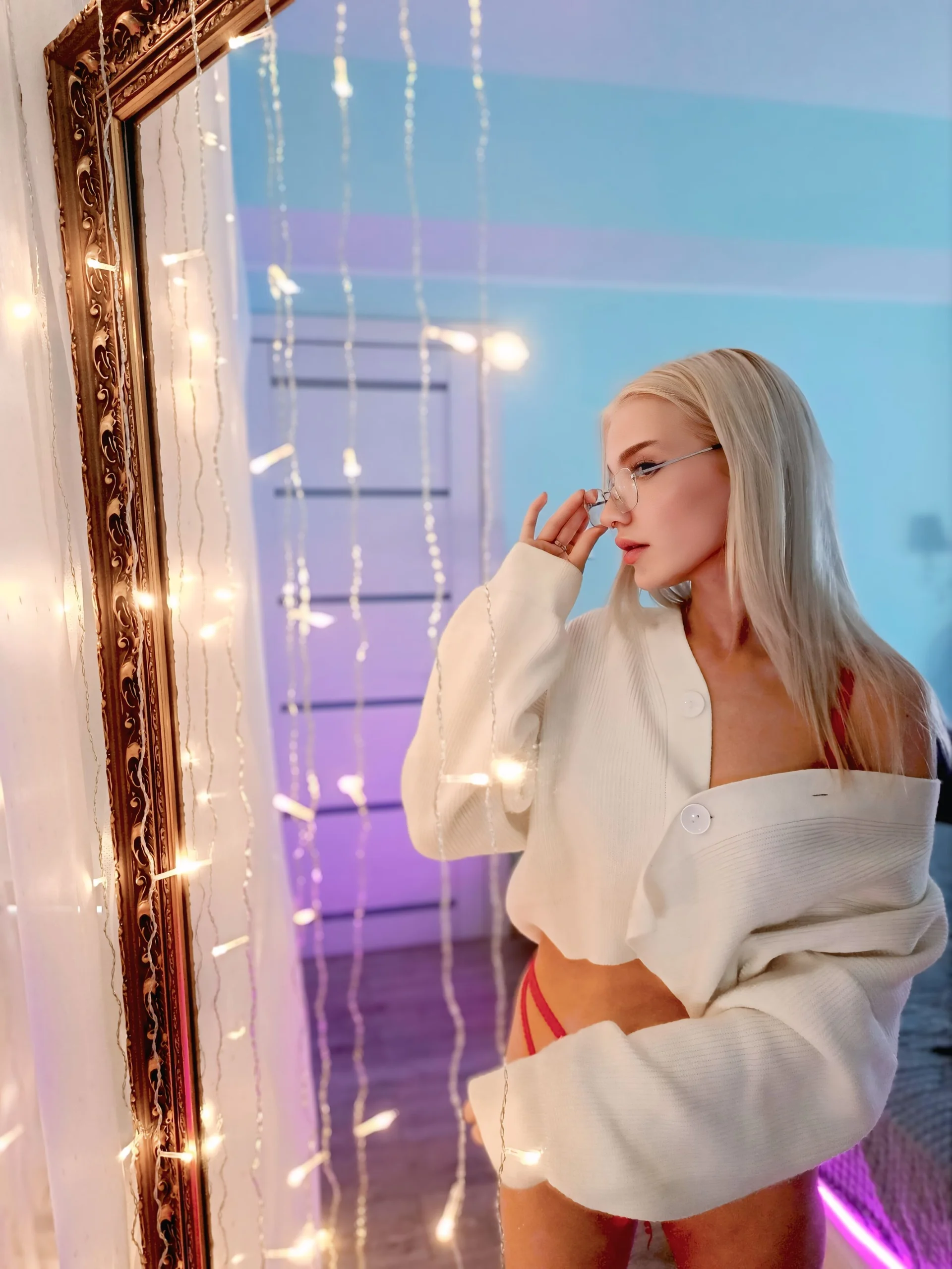 XXX Porn Photo of Nude AnyaTaylor_ 3