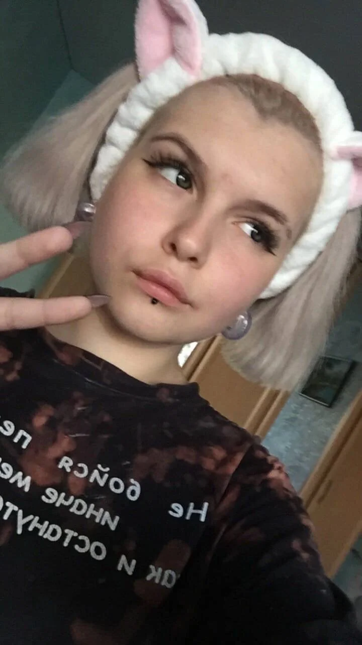 XXX Porn Photo of Nude Luna_XoXoXo 3