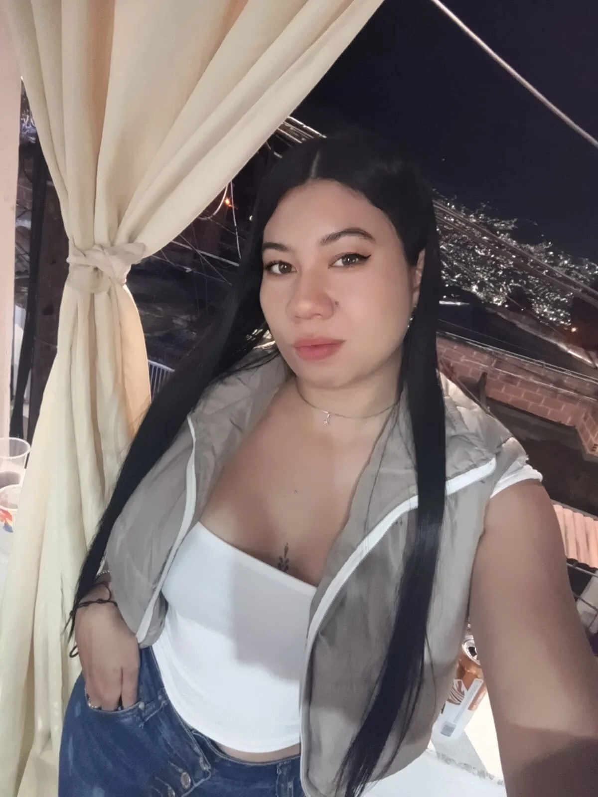 XXX Porn Photo of Nude lunaa_hart 1