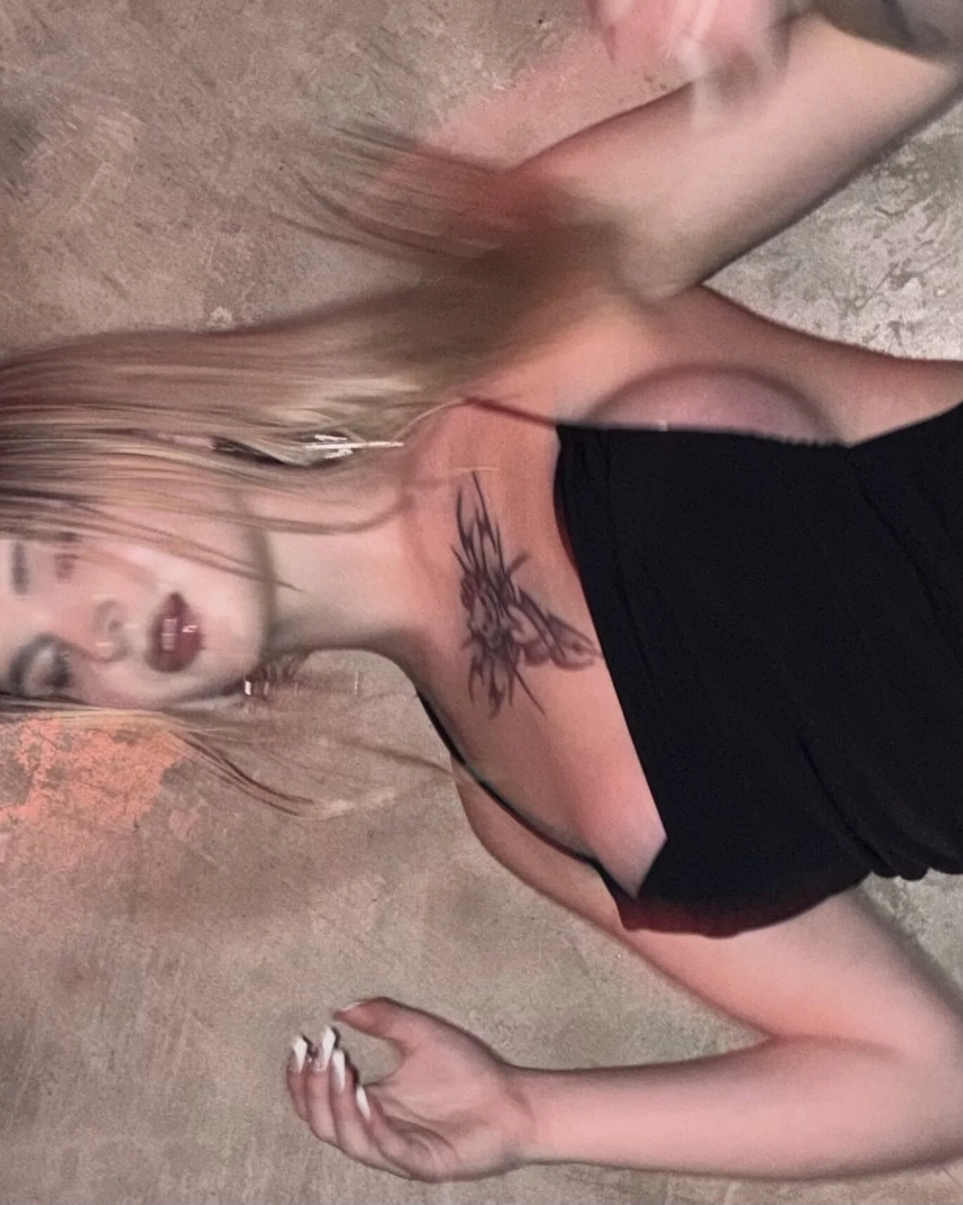 XXX Porn Photo of Nude misschloe__ 34