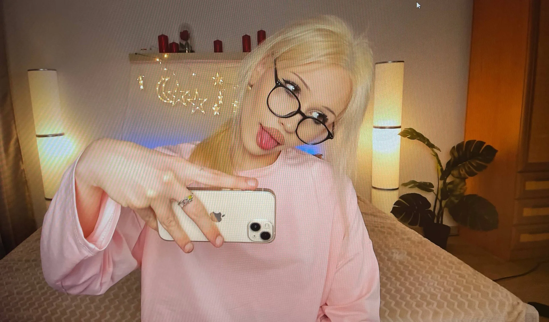 XXX Porn Photo of Nude KristiFlash 5