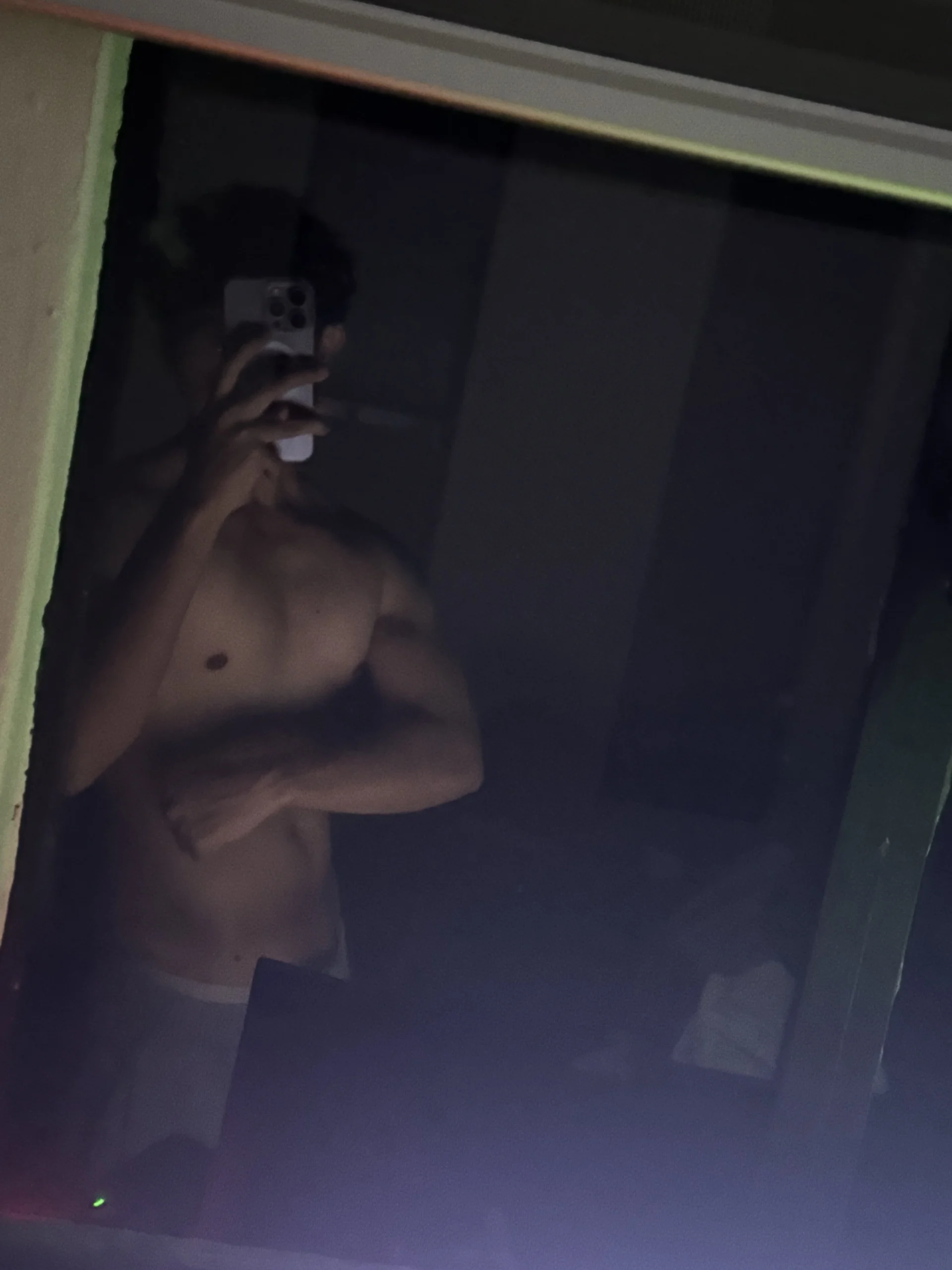 XXX Porn Photo of Nude OoRobertooo 1