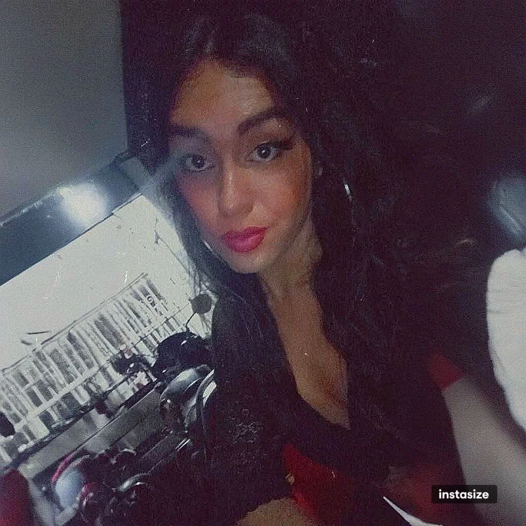 XXX Porn Photo of Nude Emelyyy_ 10