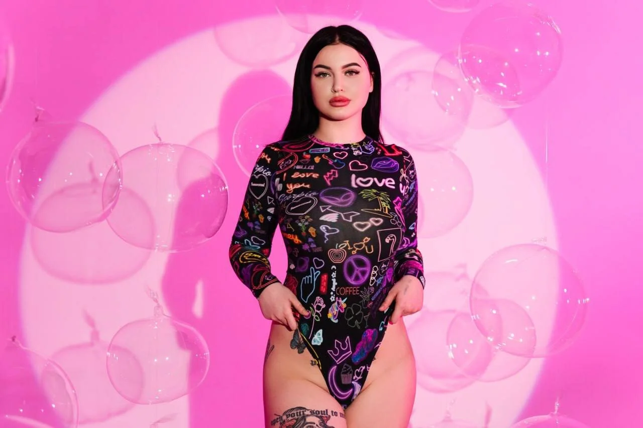 XXX Porn Photo of Nude cyberboobs_ 3