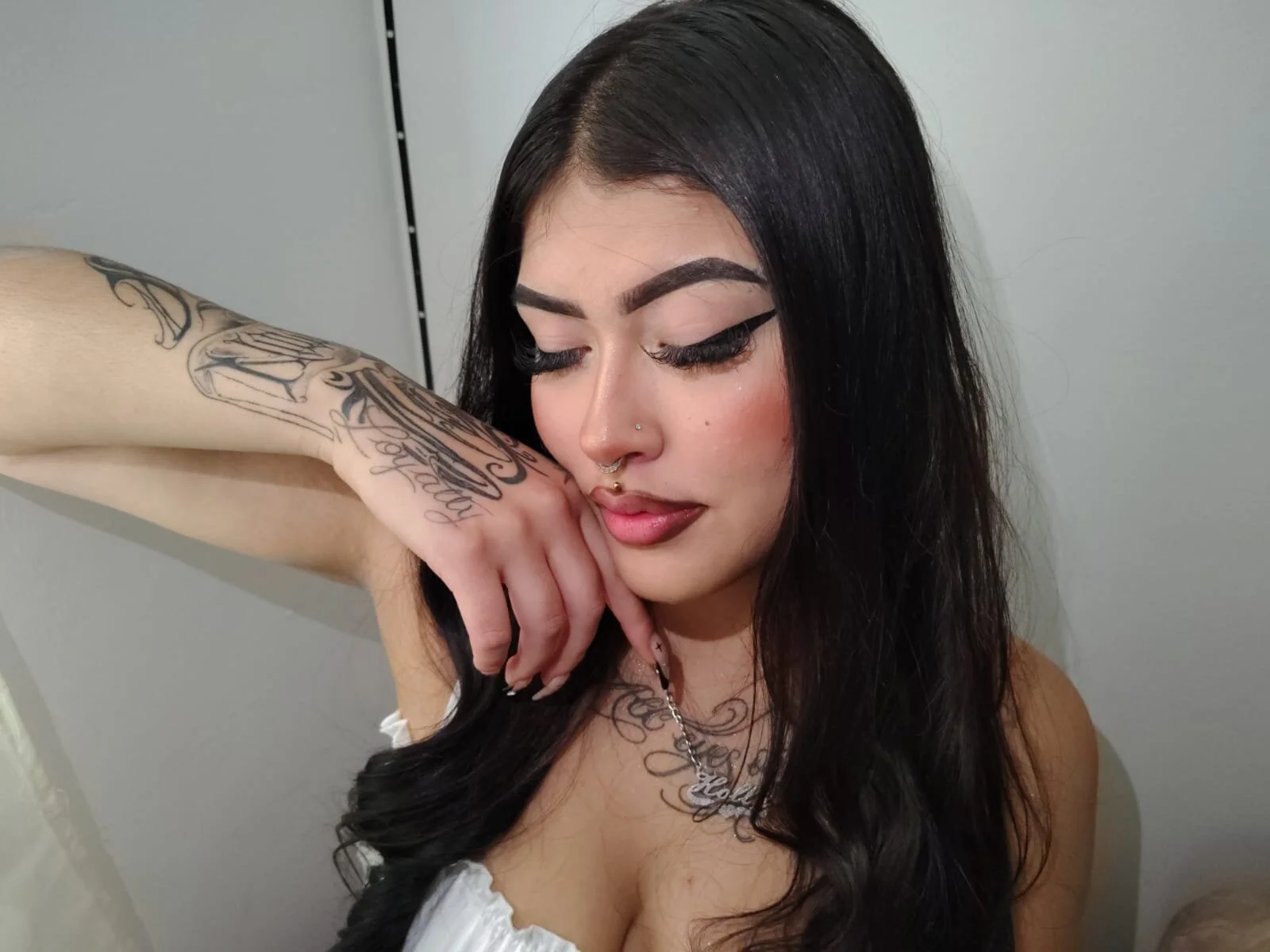 XXX Porn Photo of Nude hollycute__ 1