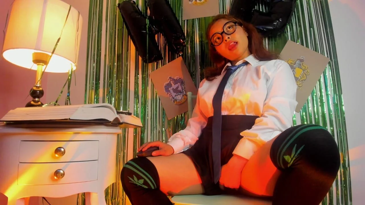 XXX Porn Photo of Nude _Lilith_18_ 6