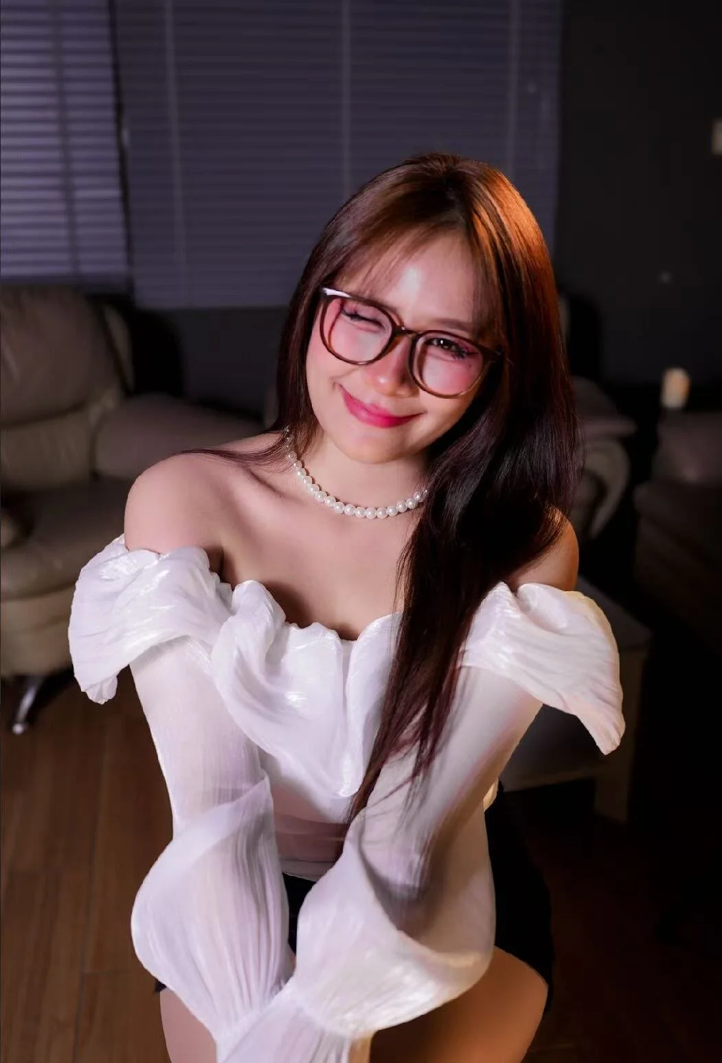 XXX Porn Photo of Nude Honeyy-Angel 1