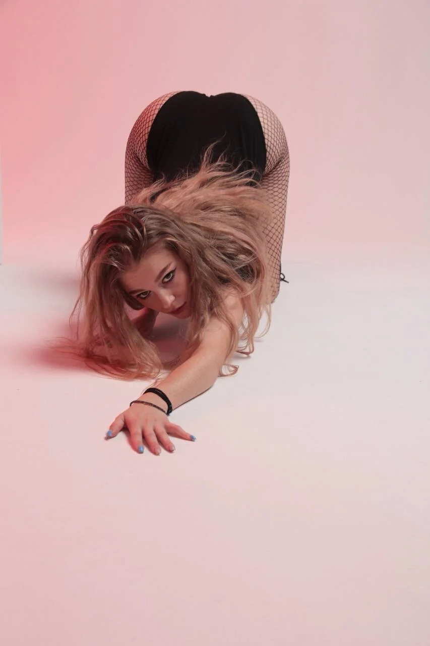XXX Porn Photo of Nude RoxyWave 1