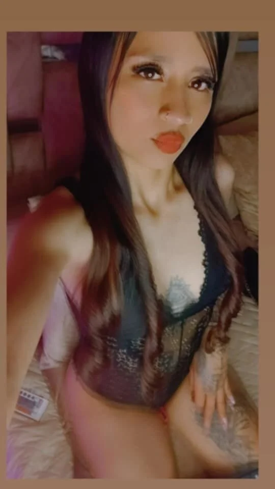 XXX Porn Photo of Nude Lauraaa_pink18 2