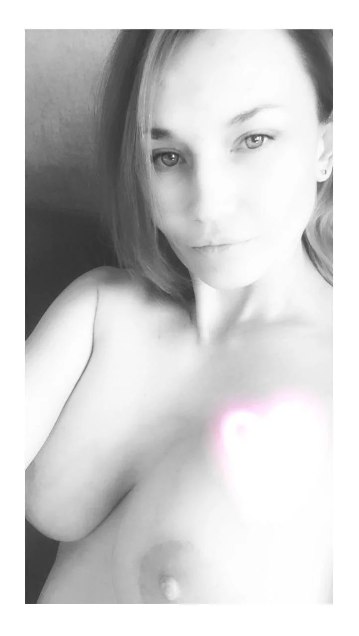 XXX Porn Photo of Nude _infinitespring_ 2