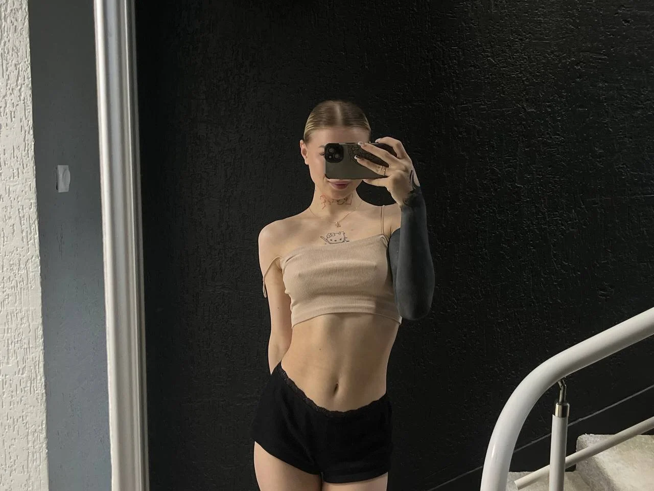 XXX Porn Photo of Nude AmoreLune 5